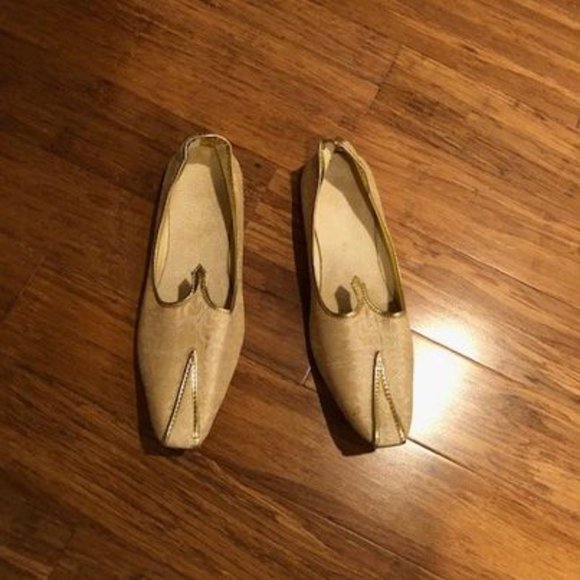 Custom designed Sherwani - Size S - Picture 2 of 2